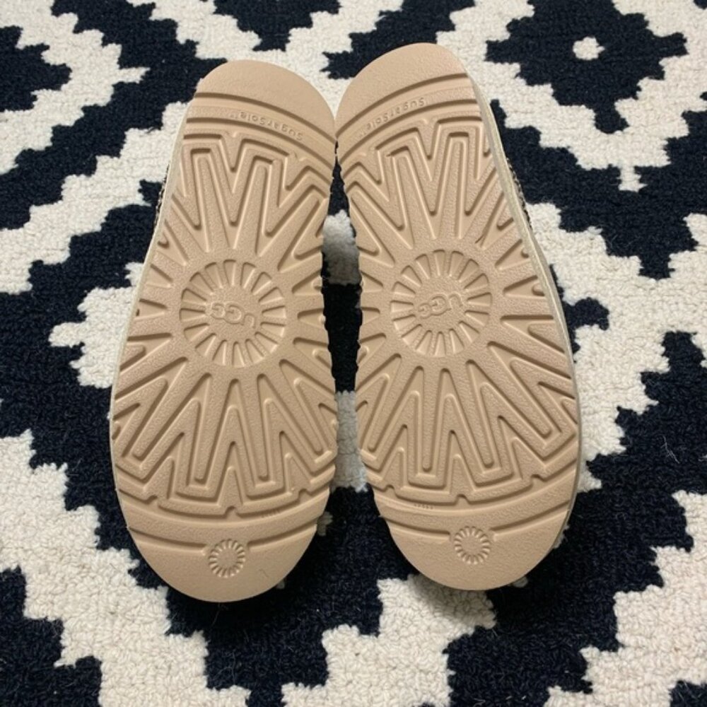 UGG Tasman Women’s Shoes Size 4, 5, 6, 7, 8. - Picture 5 of 5